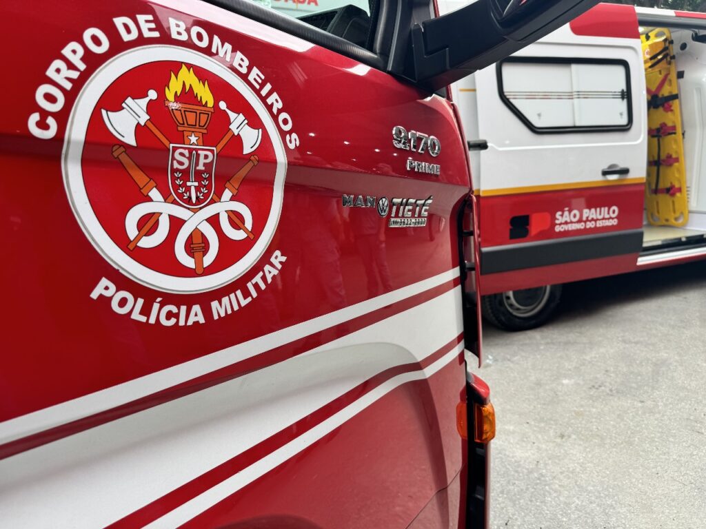 **Bombeiros Resgatam Cachorro Amarrado e Abandonado em Córrego de Santo André**